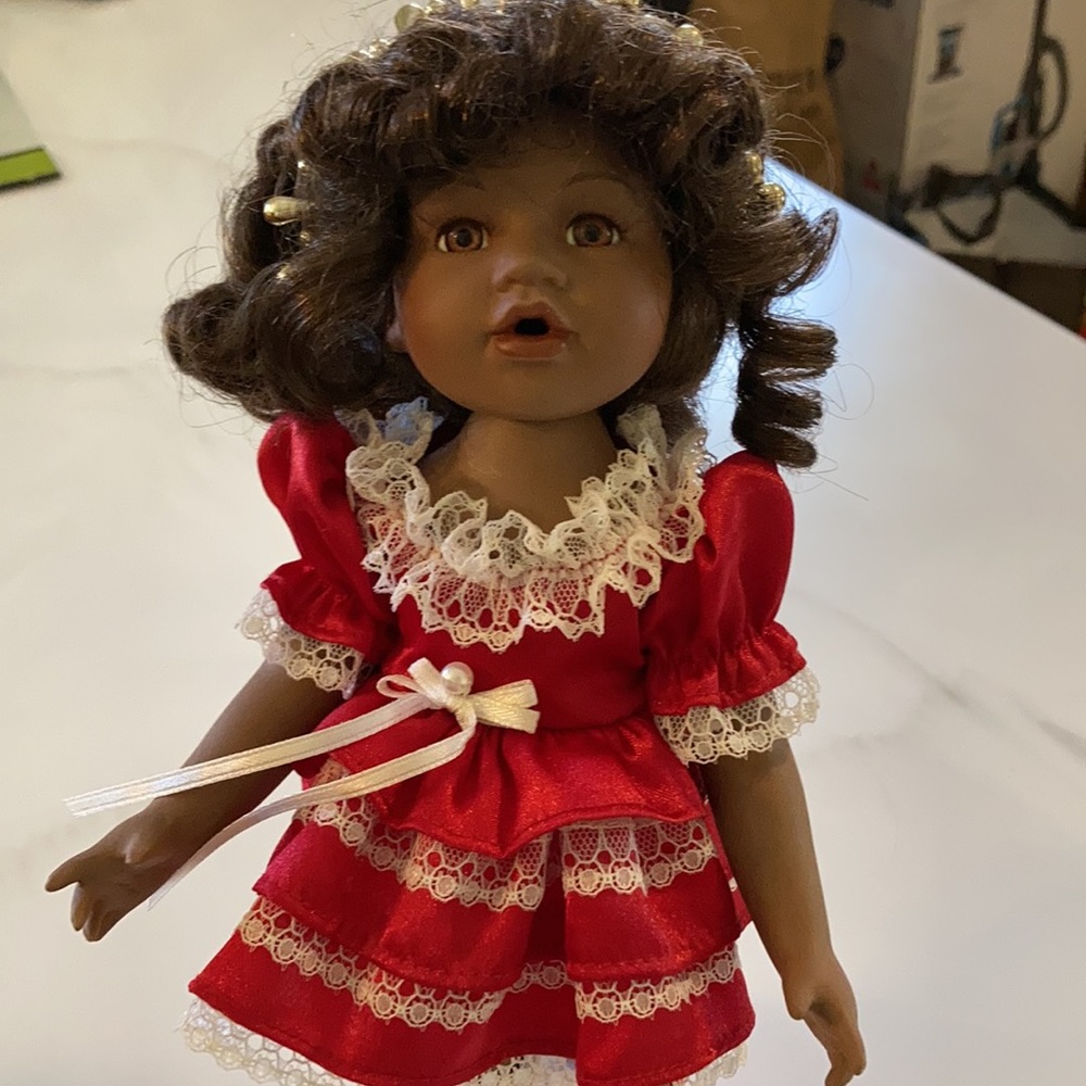 Porcelain doll. - Picture 5 of 7